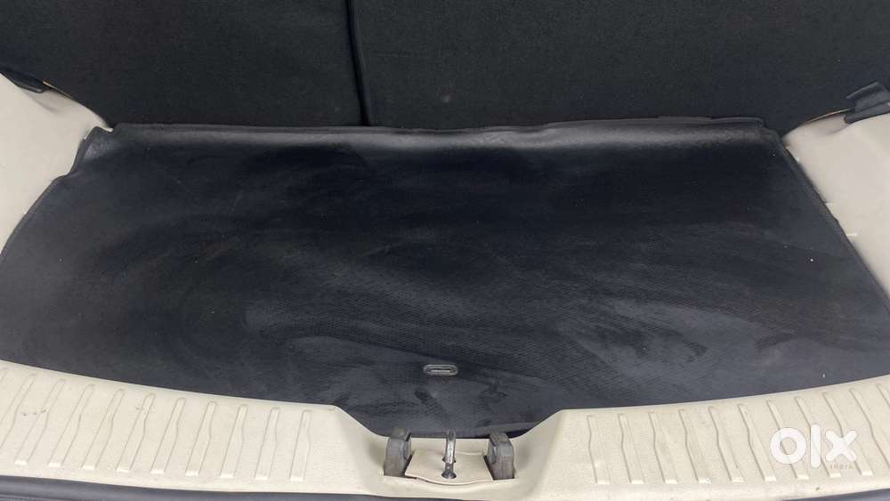 Mahindra Xuv300 W8, 2021, Petrol