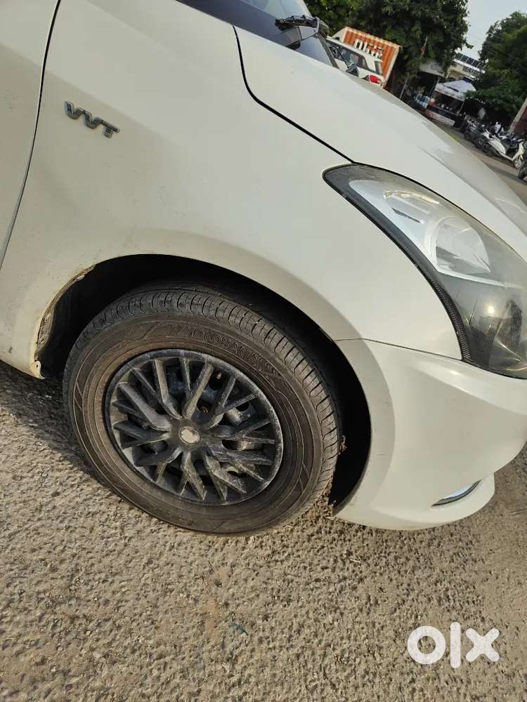 Maruti Suzuki Swift Dzire 2015 Manual Petrol