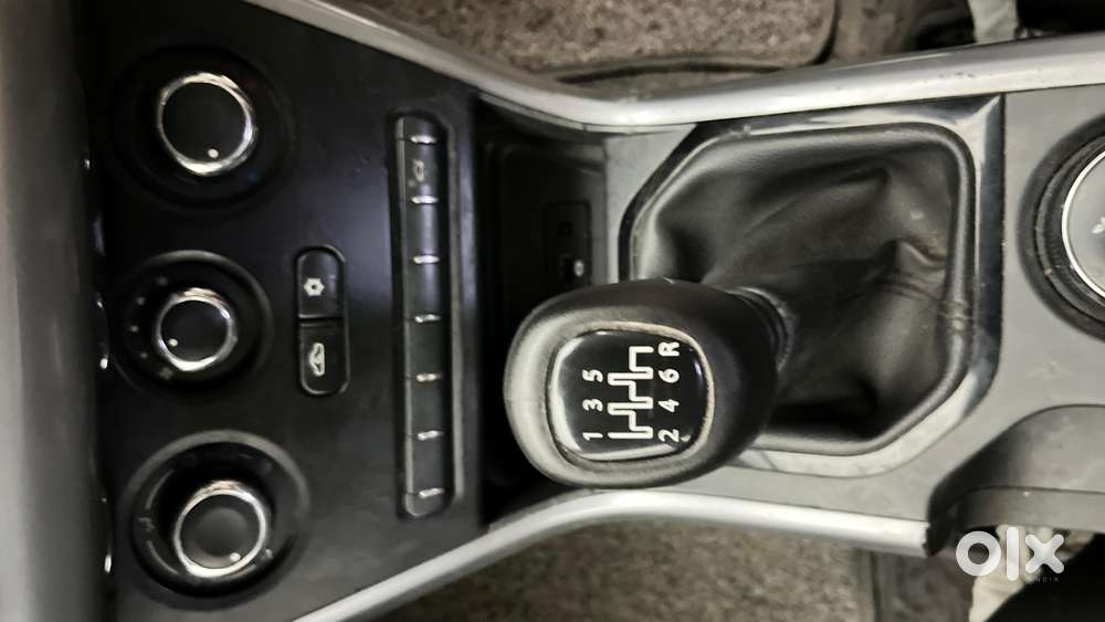 Tata Nexon 1.2 Revotron Xm (s), 2021, Petrol