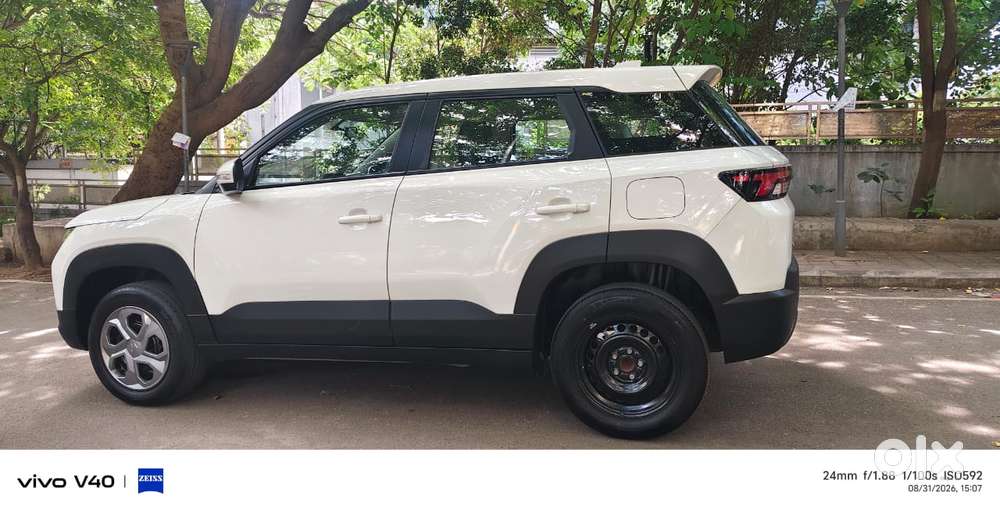 Maruti Suzuki Brezza 1.5 Vxi Smart Hybrid, 2024, Petrol