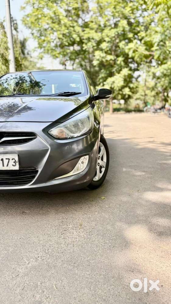 Hyundai Verna 1.6 Ex Petrol Showroom Condition  2013