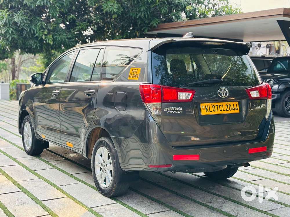 Toyota Innova Crysta 2.7 Gx Mt, 2017, Diesel