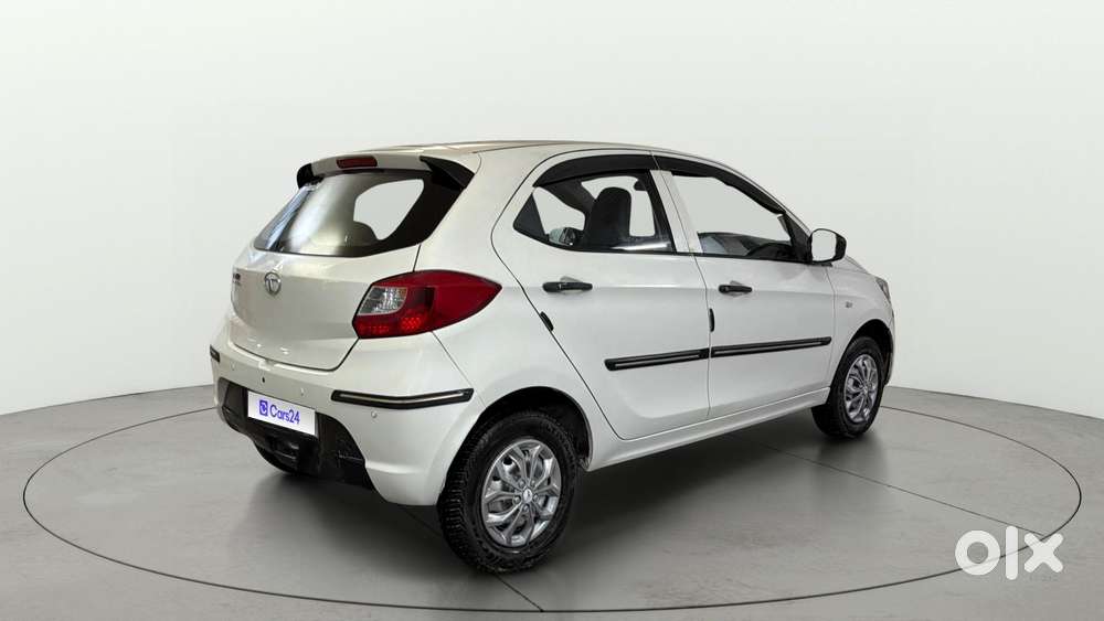 Tata Tiago Xe, 2018, Petrol