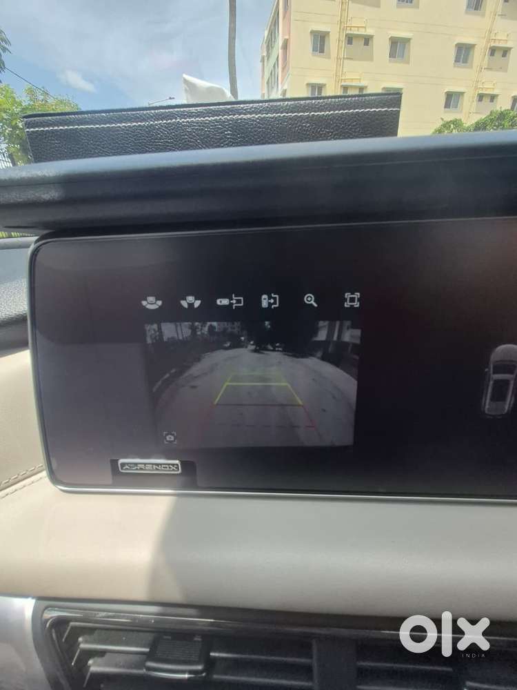 Mahindra Xuv700 2.0 Ax 7 Petrol At Str, 2024, Petrol