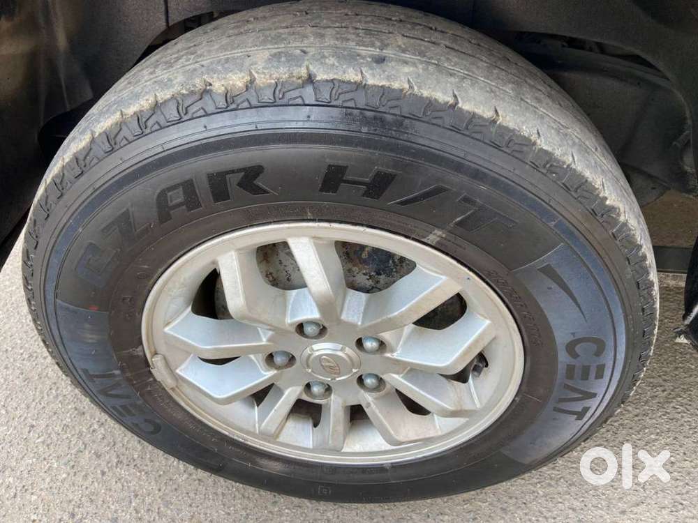 Mahindra Tuv 300 T8, 2017, Diesel