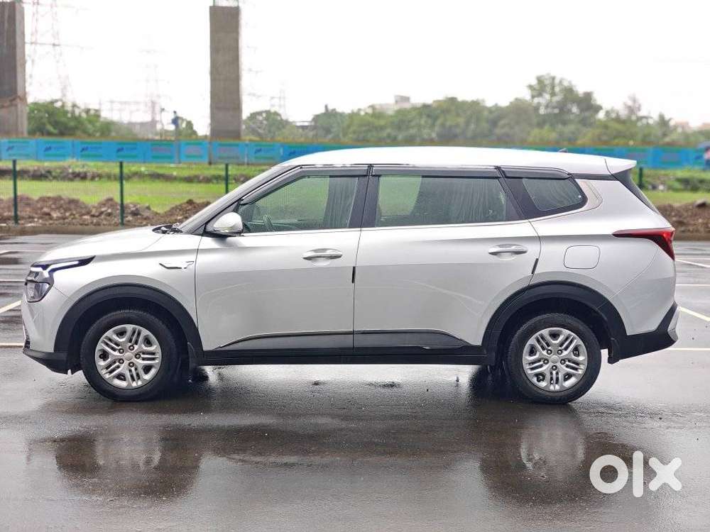 Kia Carens G 1.5 6mt Premium (o) 7-seater, 2023, Petrol