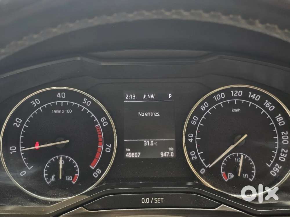 Skoda Superb [ ] 1.8 Style Tsi At, 2019, Petrol