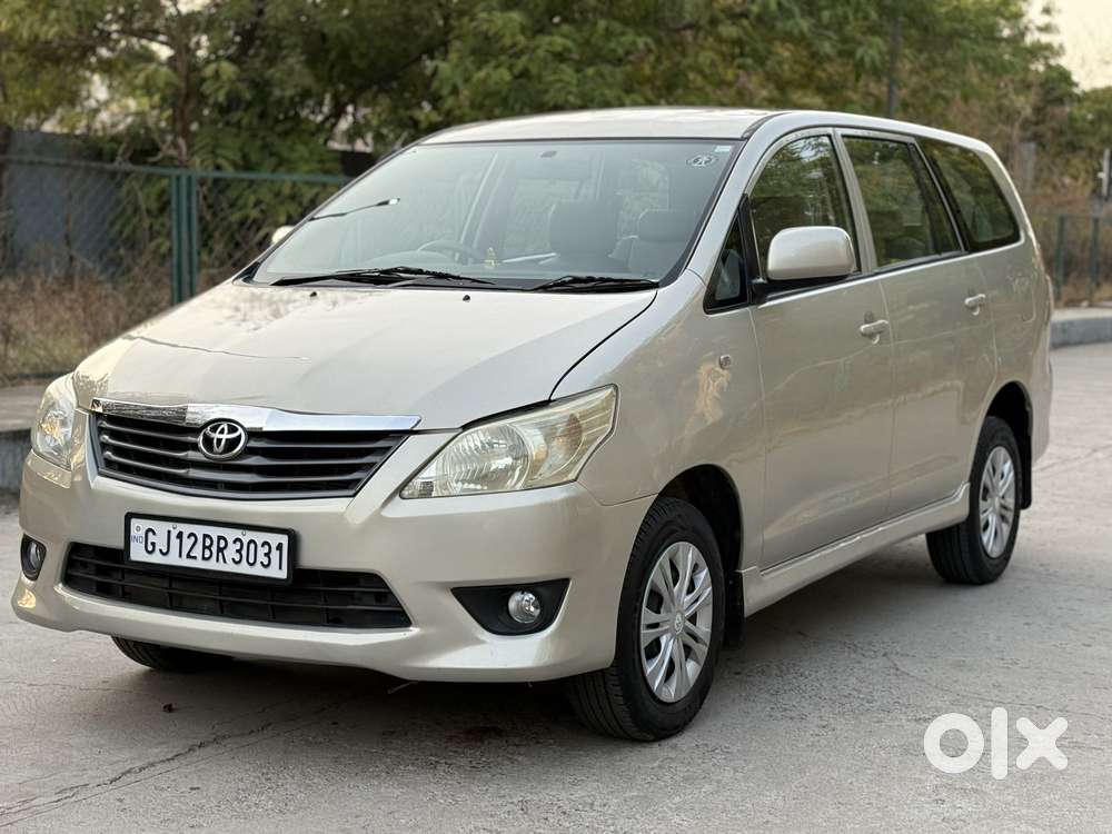 Toyota Innova 2.5 G (diesel) 8 Seater, 2013, Diesel