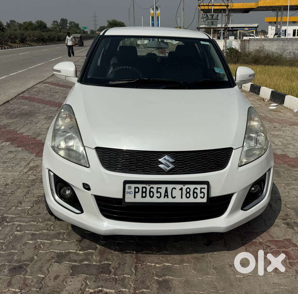 Maruti Suzuki Swift Vxi With Abs, 2015, Petrol
