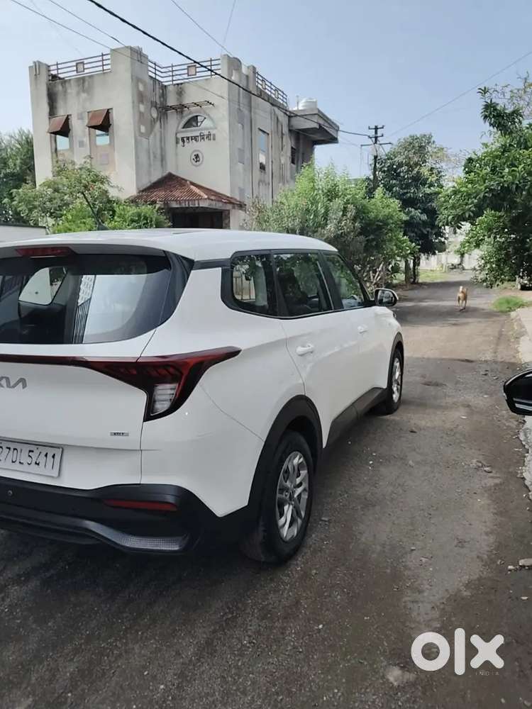 Kia Carens Premium 2023