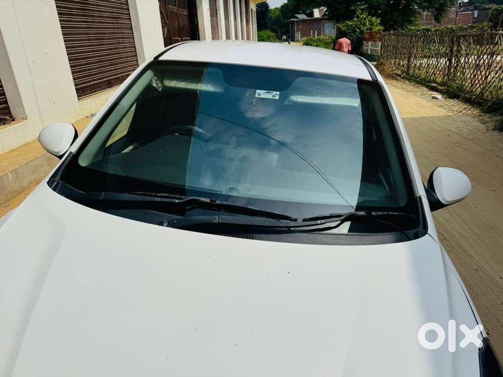 Hyundai Aura Cng & Hybrids 55700 Km Driven
