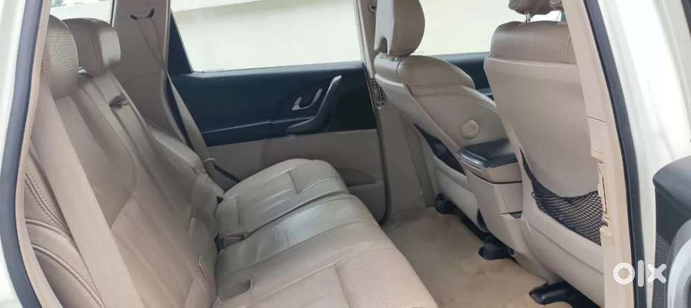 Mahindra Xuv500 At W10 Fwd, 2016, Diesel