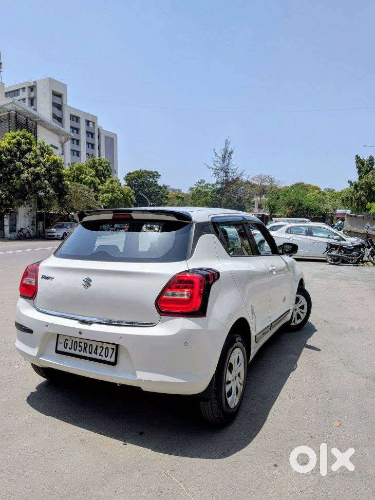 Maruti Suzuki Swift Vxi + Manual, 2022, Petrol
