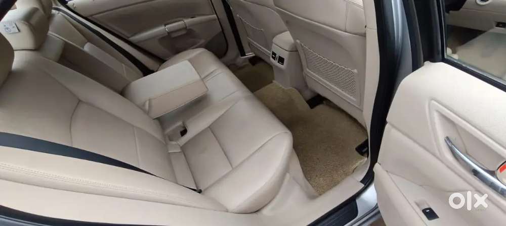 Maruti Suzuki Kizashi 2013