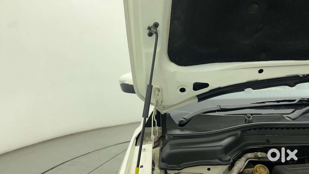 Mahindra Xuv300 W8 (o) 1.5 Diesel Amt, 2023, Diesel