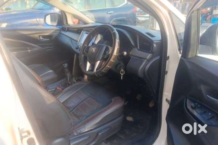 Toyota Innova Crysta 2.4 G Mt, 2019, Diesel