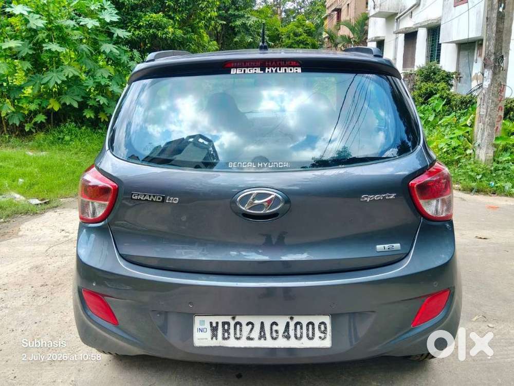 Hyundai Grand I10 Sportz, 2015, Petrol