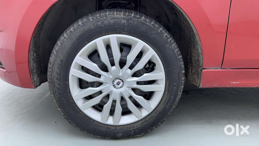 Tata Tiago 1.2 Revotron Xt, 2016, Petrol