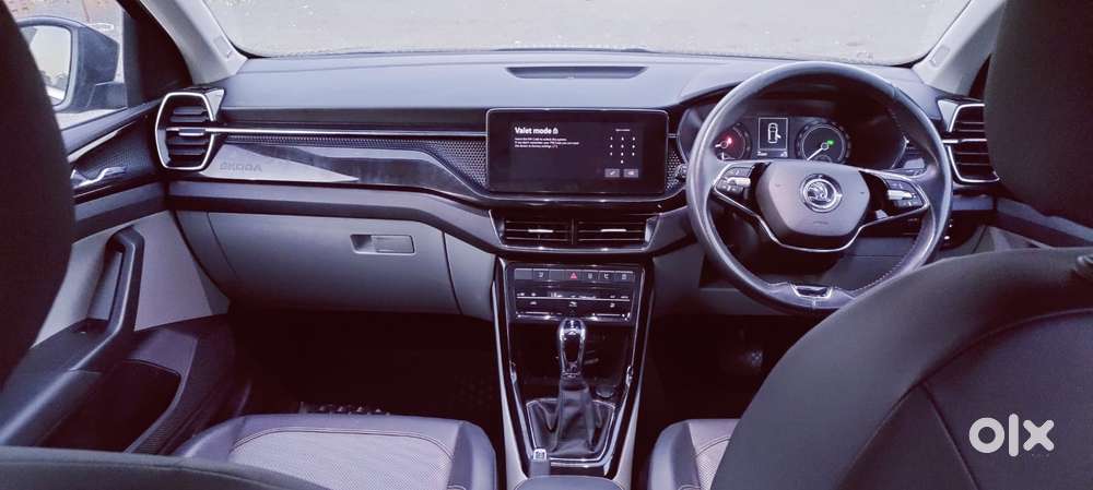 Skoda Kushaq 1.0 Tsi Style At, 2022, Petrol