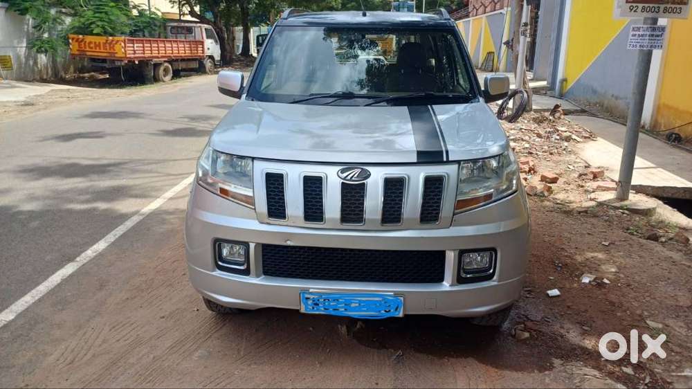 Mahindra Tuv300 T8 Diesel Automatic