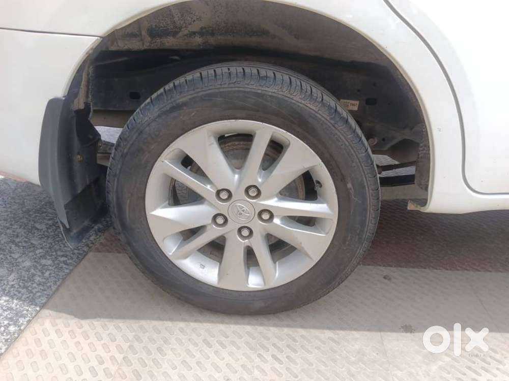 Toyota Innova Crysta 2.4 Gx Mt 8s, 2023, Diesel