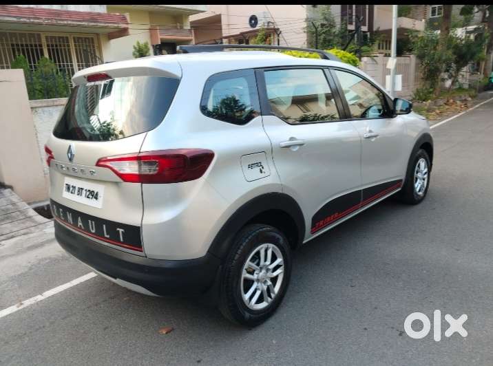 Renault Triber RXT, 2023, Petrol