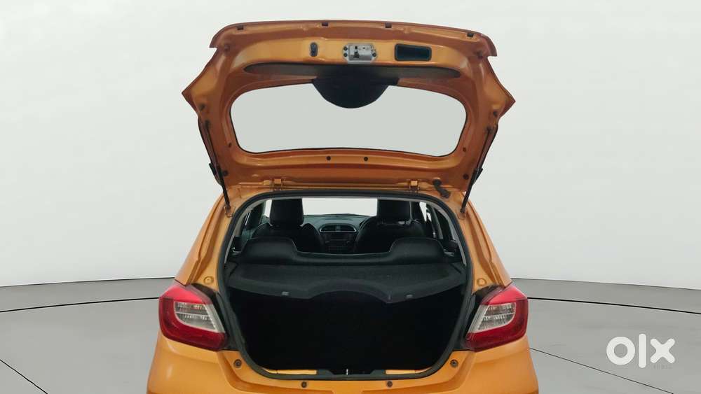 Tata Tiago 1.2 Revotron Xz, 2017, Petrol