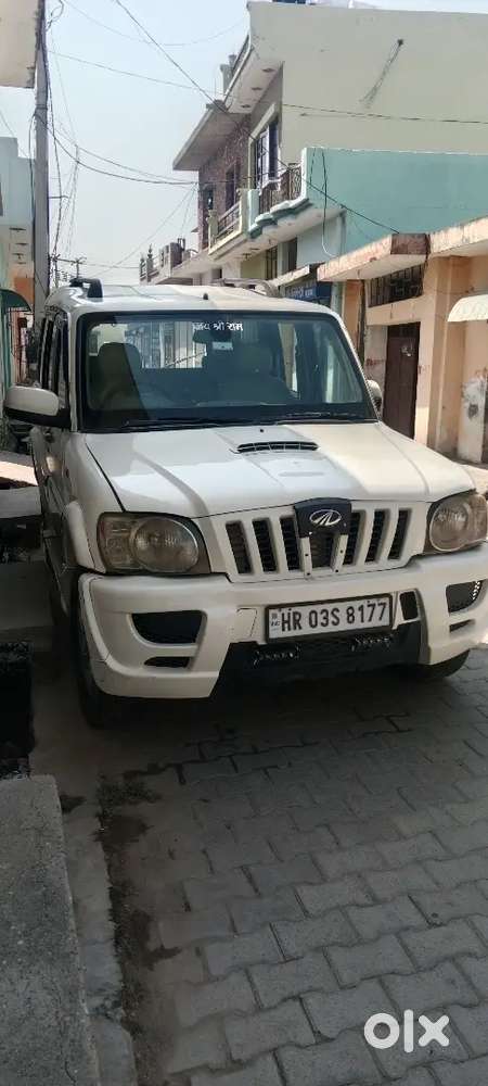 Mahindra Scorpio 2010 Diesel 200000 Km Driven
