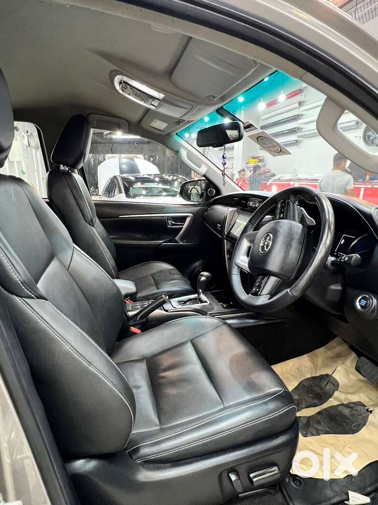 2021 Fortuner Petrol 2.7