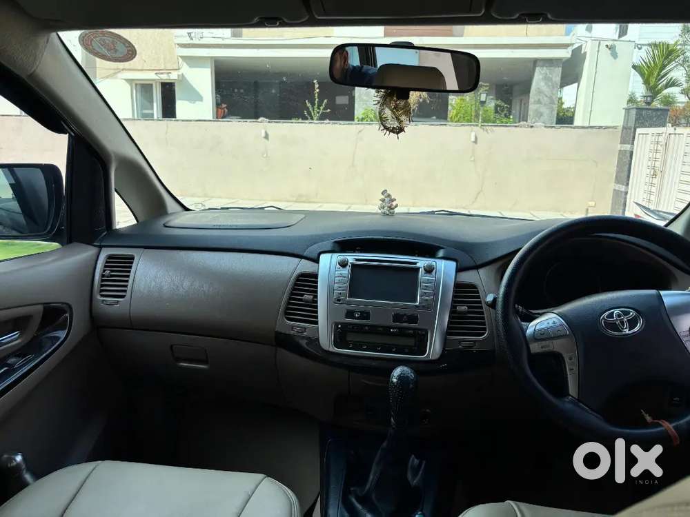 Toyota Innova 2015 Diesel Well Maintained