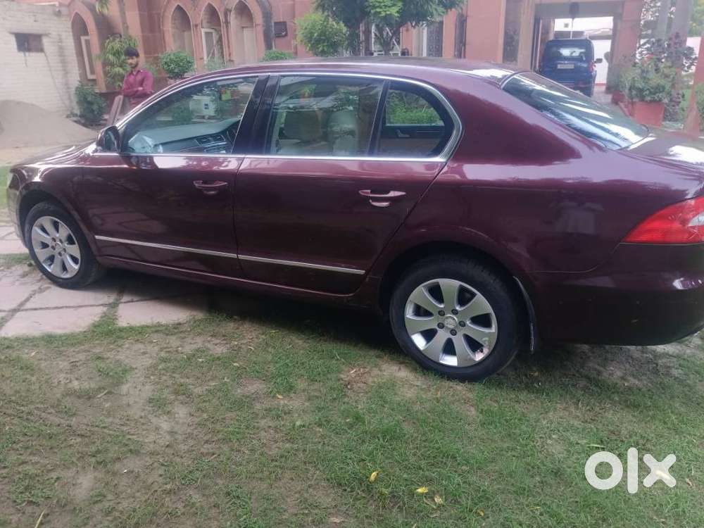 Skoda Superb Corporate 1.8 Tsi Mt, 2011, Petrol