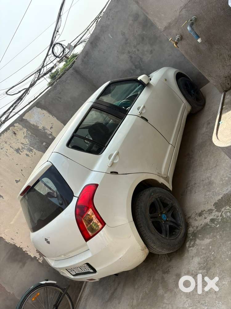 Maruti Suzuki Swift 2010 Year Car