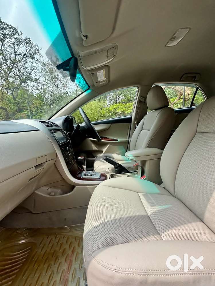 Toyota Corolla Altis [ ] 1.8 Vl At, 2013, Petrol
