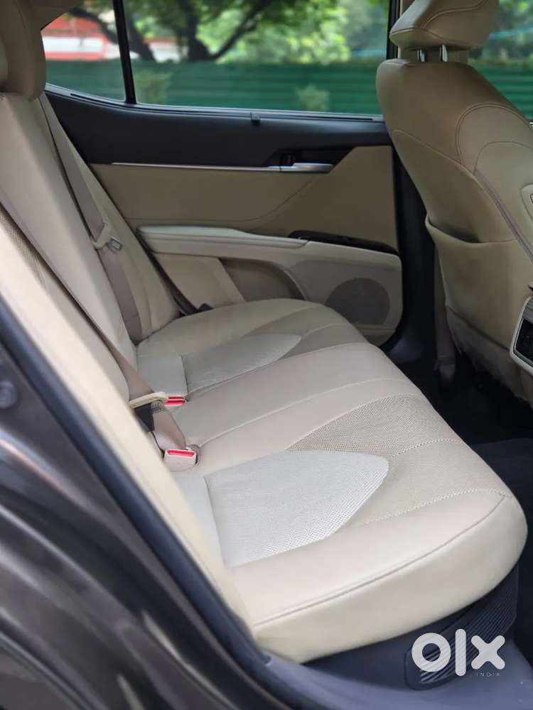 Toyota Camry Hybrid, 2021, Petrol