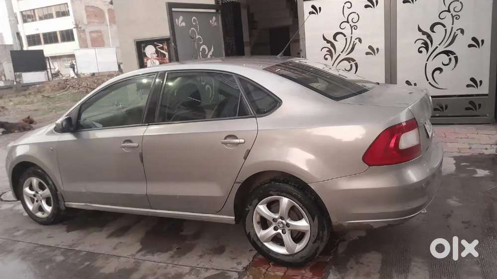Skoda Rapid Elegance 2012 Diesel
