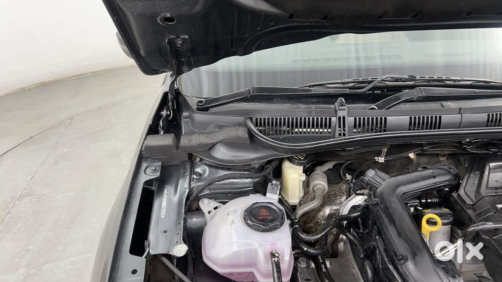 Skoda Slavia Active 1.0l Tsi Mt, 2022, Petrol