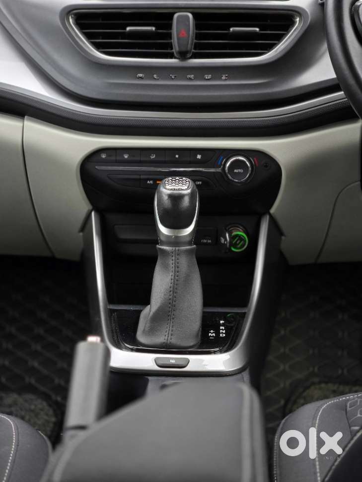 Tata Altroz Xz, 2023, Petrol