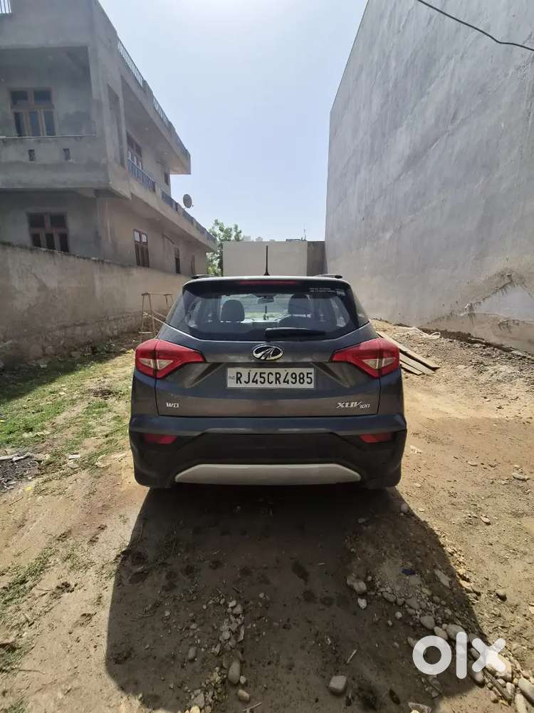 Mahindra Xuv300 Petrol + Cng 2022