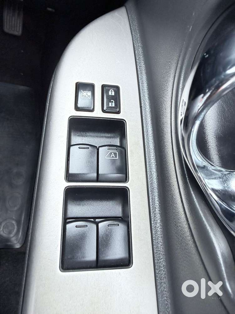 Nissan Micra Xv Cvt, 2017, Petrol