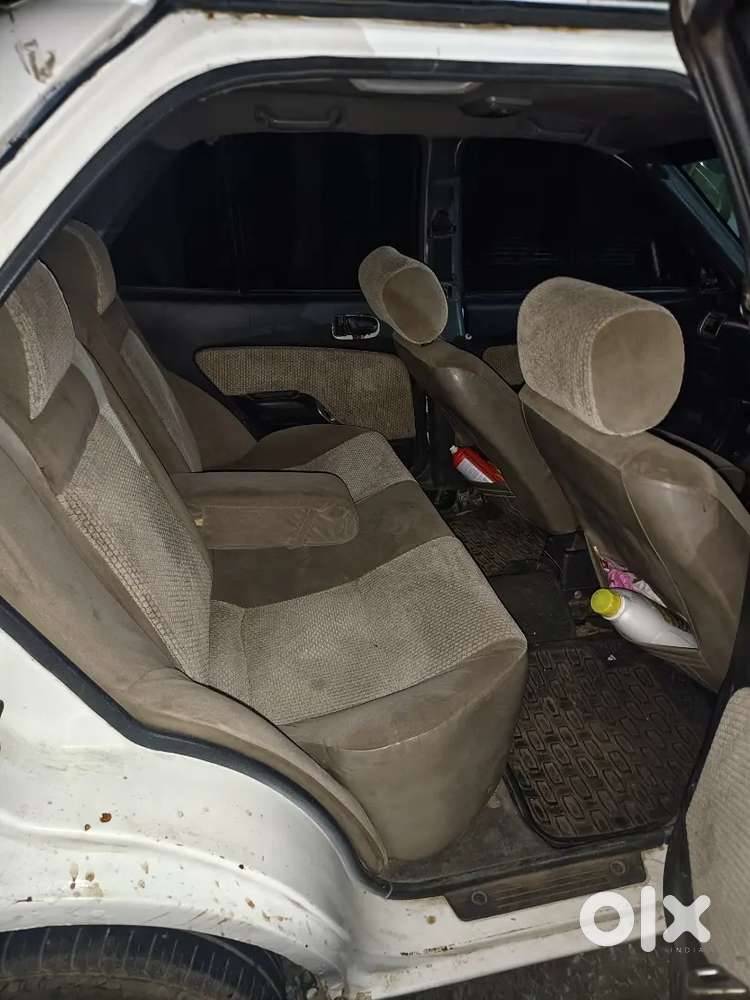Maruti Suzuki Esteem Vxi 2006 Km