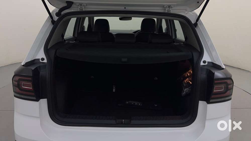Volkswagen Taigun Topline 1.0 Tsi At (electric Seats), 2023, Petrol
