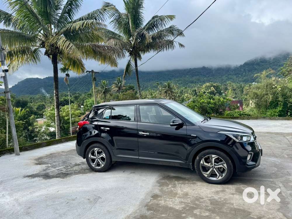 Hyundai Creta 1.6 Diesel At  Sunroof  90% Tyres  Mint Condition