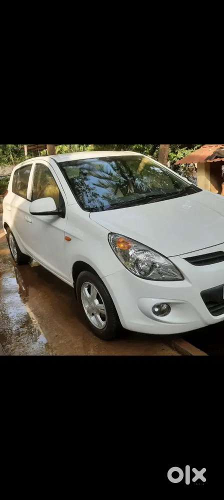 Hyundai I20 1.2 Asta 2009 Petrol