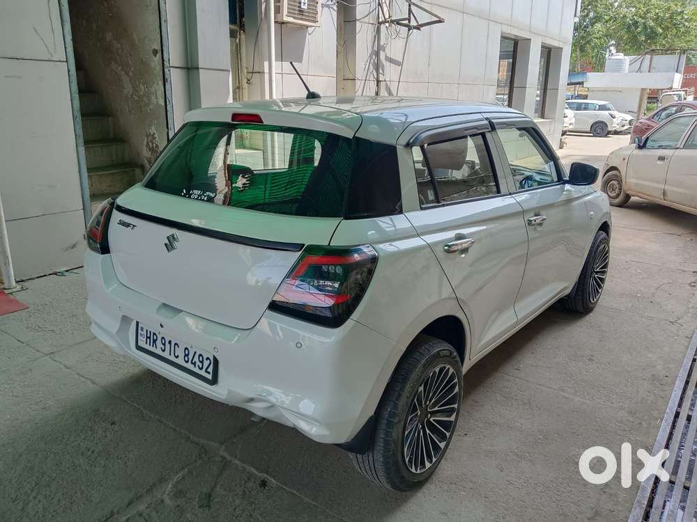Maruti Suzuki Swift Lxi Optional-o, 2024, Petrol