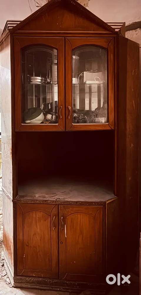 Cabinet wooden
