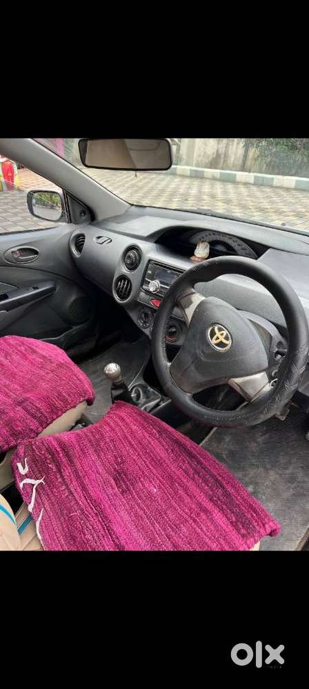 Toyota Etios, 2012, Petrol