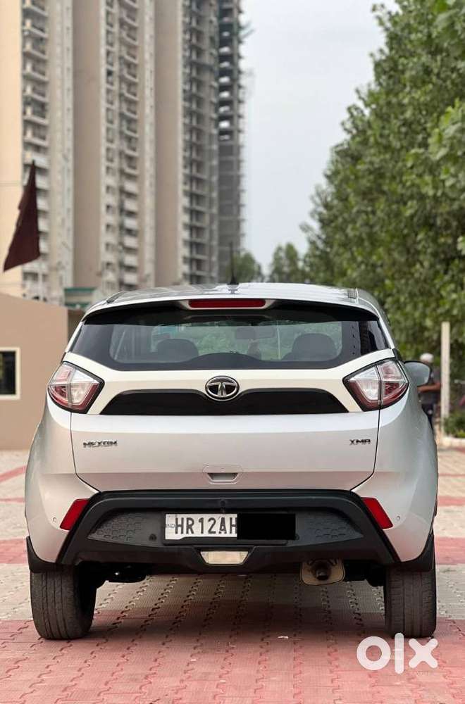 Tata Nexon 1.2 Revotron Xma, 2018, Petrol