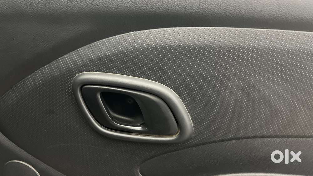Datsun Redigo T Option, 2017, Petrol