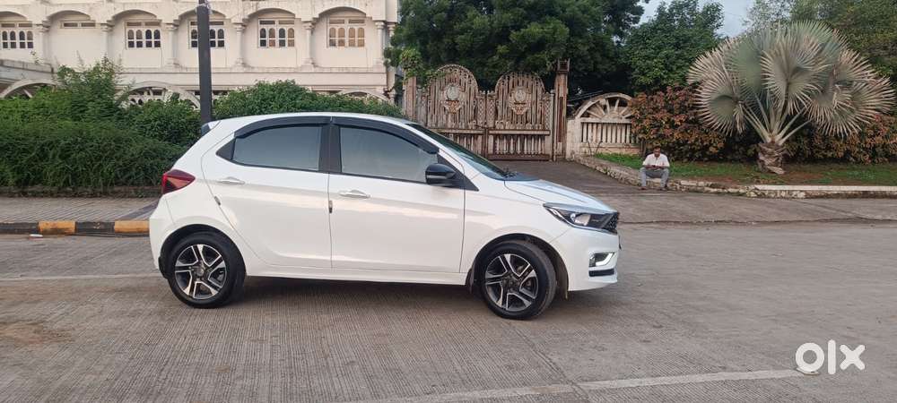 Tata Tiago 1.2 Revotron Xza, 2023, Cng & Hybrids