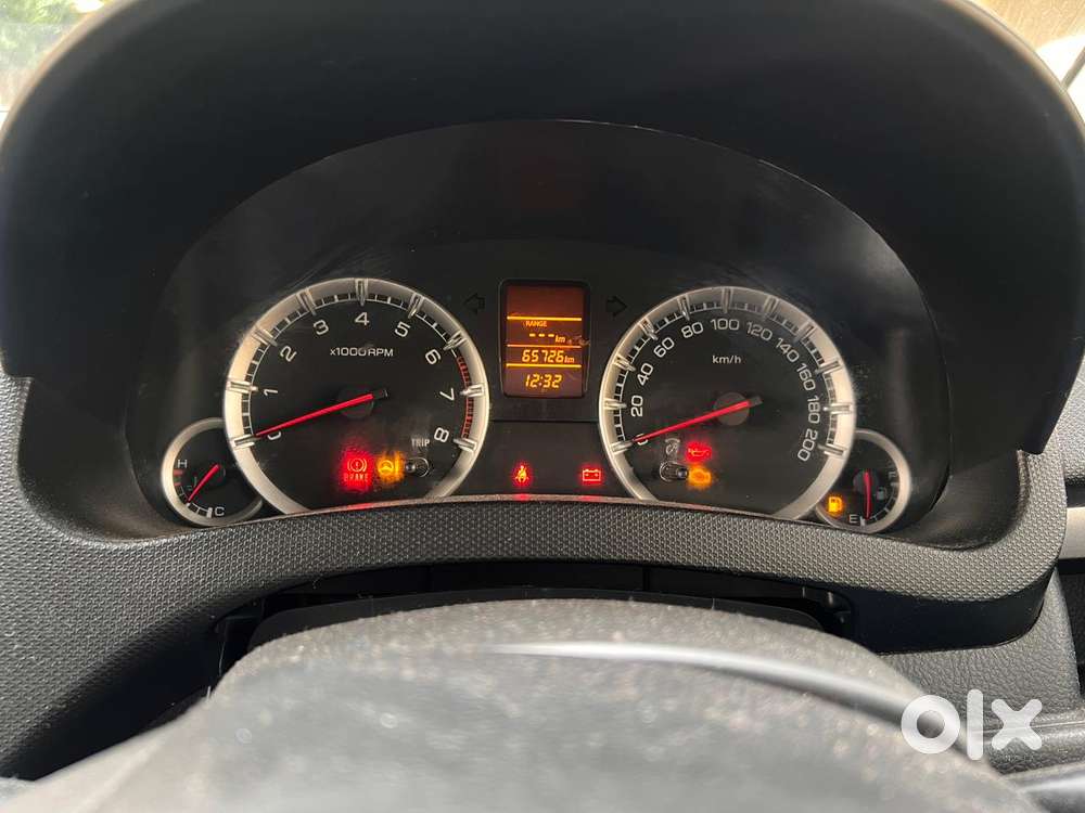 Maruti Suzuki Swift Vxi, 2013, Petrol